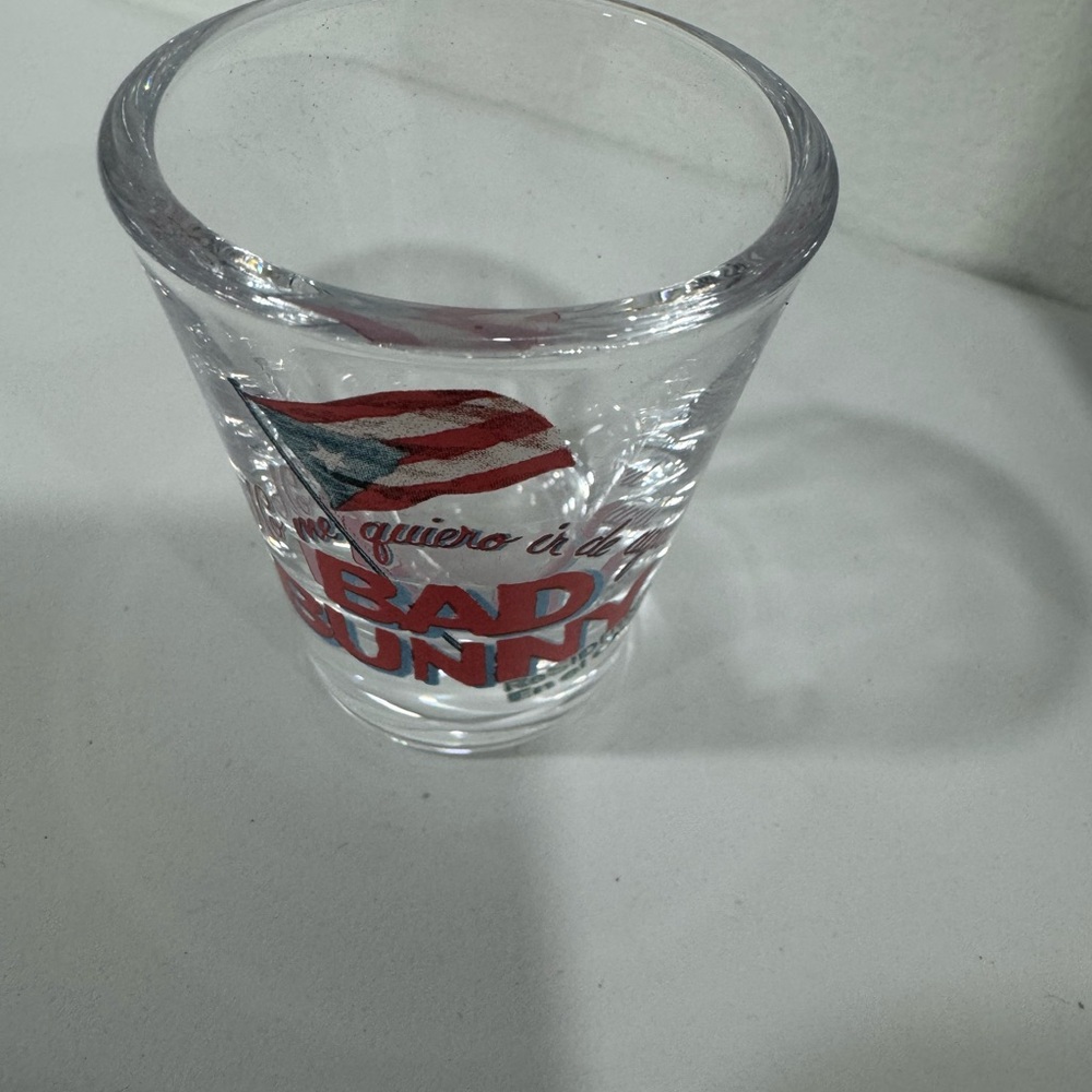 Bad bunny DTMF V.I.P complete gift bag - Picture 11 of 13